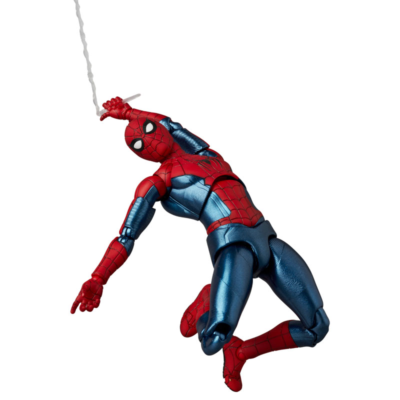 MAFEX Spider-Man: No Way Home - Spider-Man (New Red & Blue Suit