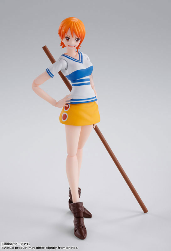 S. H. Figuarts ONE PIECE - Nami -Romance Dawn
