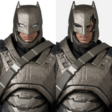 MAFEX No.313 Batman v Superman: Dawn of Justice- ARMORED BATMAN Ver. 1.5