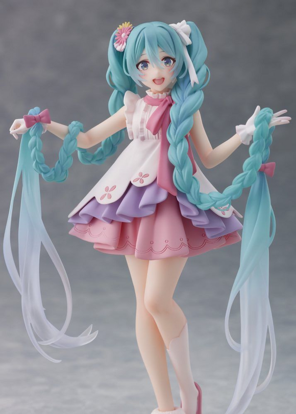 TAITO - Hatsune Miku Wonderland Figure - Rapunzel Pre-order