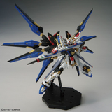 Gundam MGEX 1/100 - Gundam SEED Destiny Strike Freedom Gundam