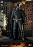 Hot Toys MMS595 Batman Begins - Batman