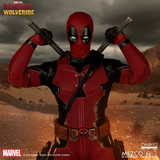 Mezco One:12 Collective Deadpool & Wolverine - Deadpool