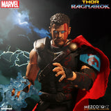 Mezco One:12 Collective Marvel Thor Ragnarok - Thor