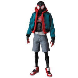 MAFEX Spiderman Into the Spider-Verse - Spider-man Miles Morales