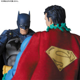 MAFEX Superman (HUSH Version)