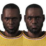 MAFEX NBA - LeBron James (Los Angeles Lakers)