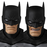 MAFEX Batman - Batman HUSH Black Version